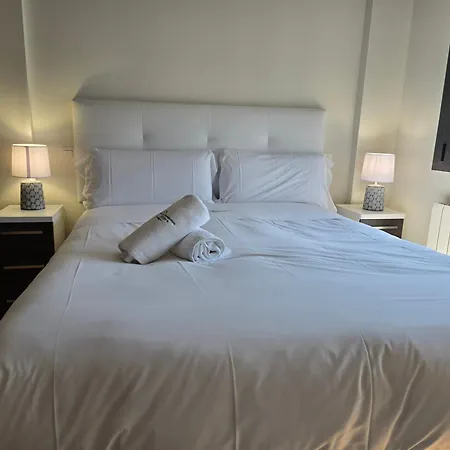 Apartman Atico De Lujo En El Centro De *